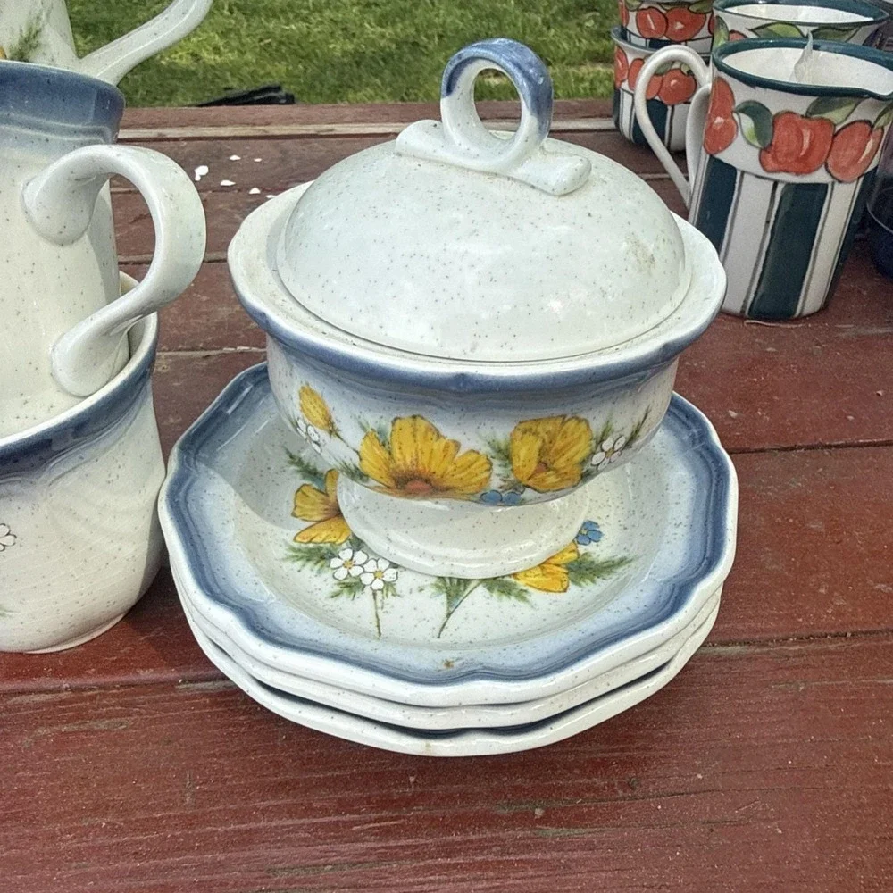 VTG Mikasa Country Club AMY 3 Teacups Saucers‎ Creamer Japan Blue Yellow Flowers